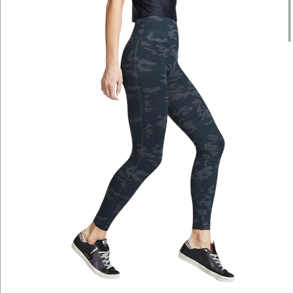 SPANX Look At Me Now Black Camp Leggings Small High Rise